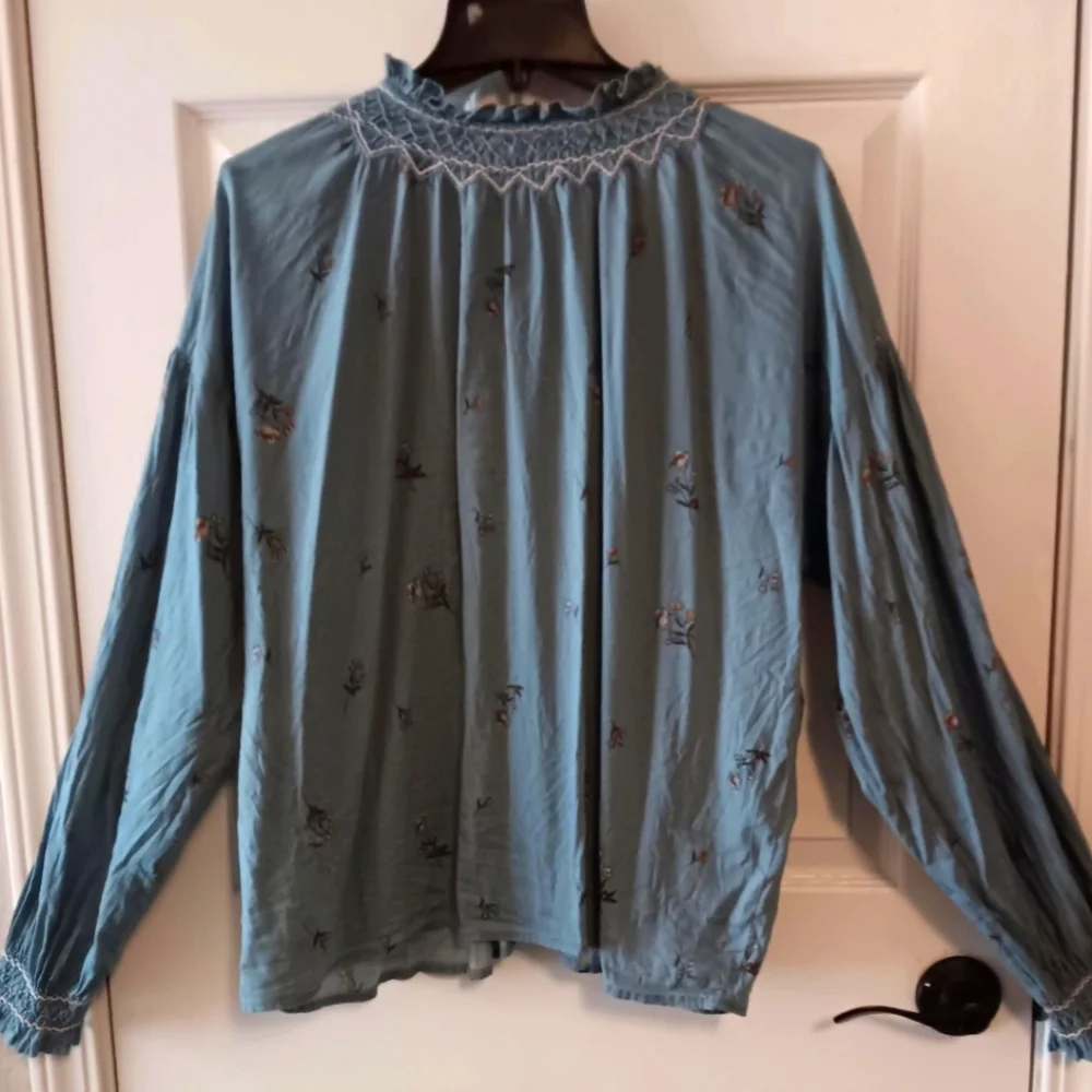 a.n.a Womens Chambray Peasant Button Front Blouse Shirt - Picture 8 of 9